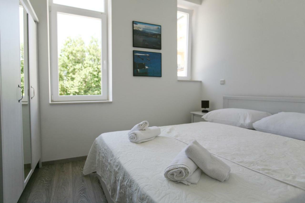 Guesthouse Vienna Baska Экстерьер фото